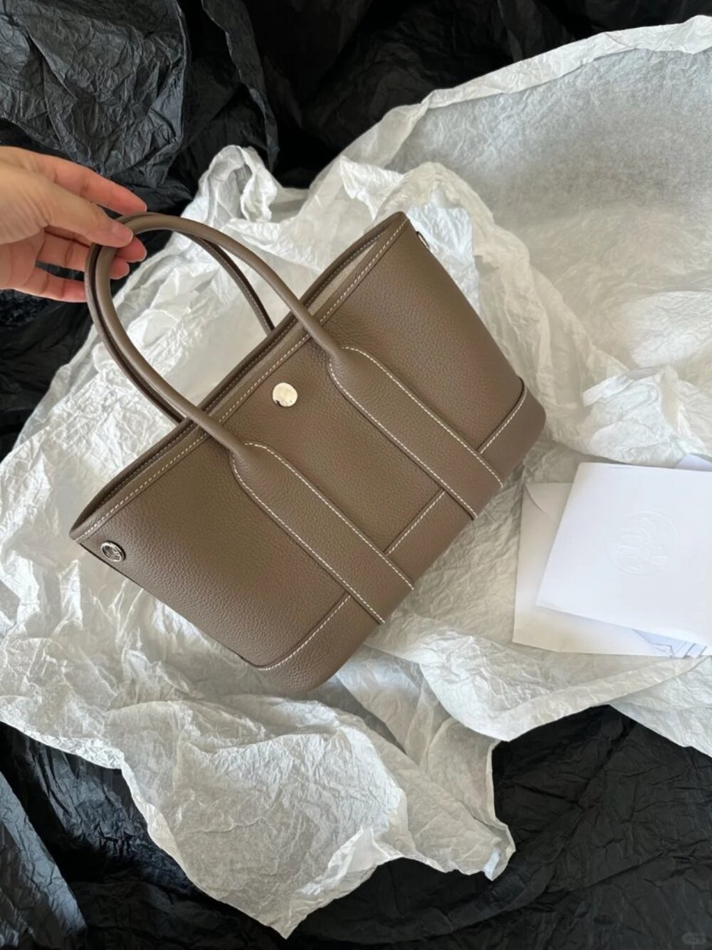 Classic Hermes Bags: A Stylish and Versatile Choice for Elegance
